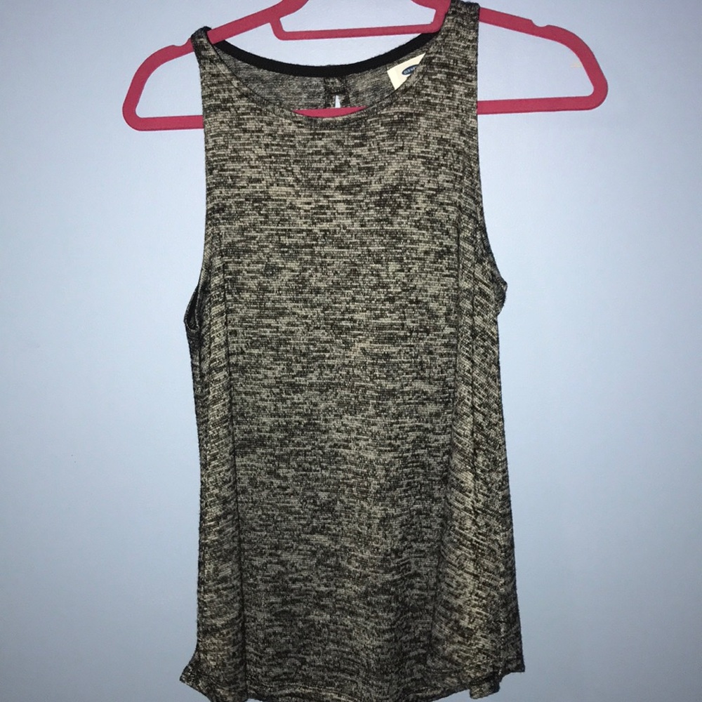 Heather gray tank top